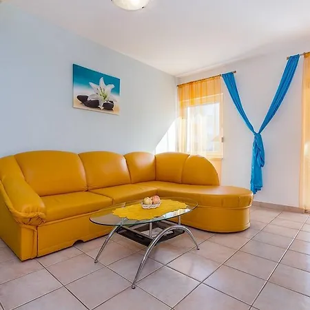 Апартаменты Ellis